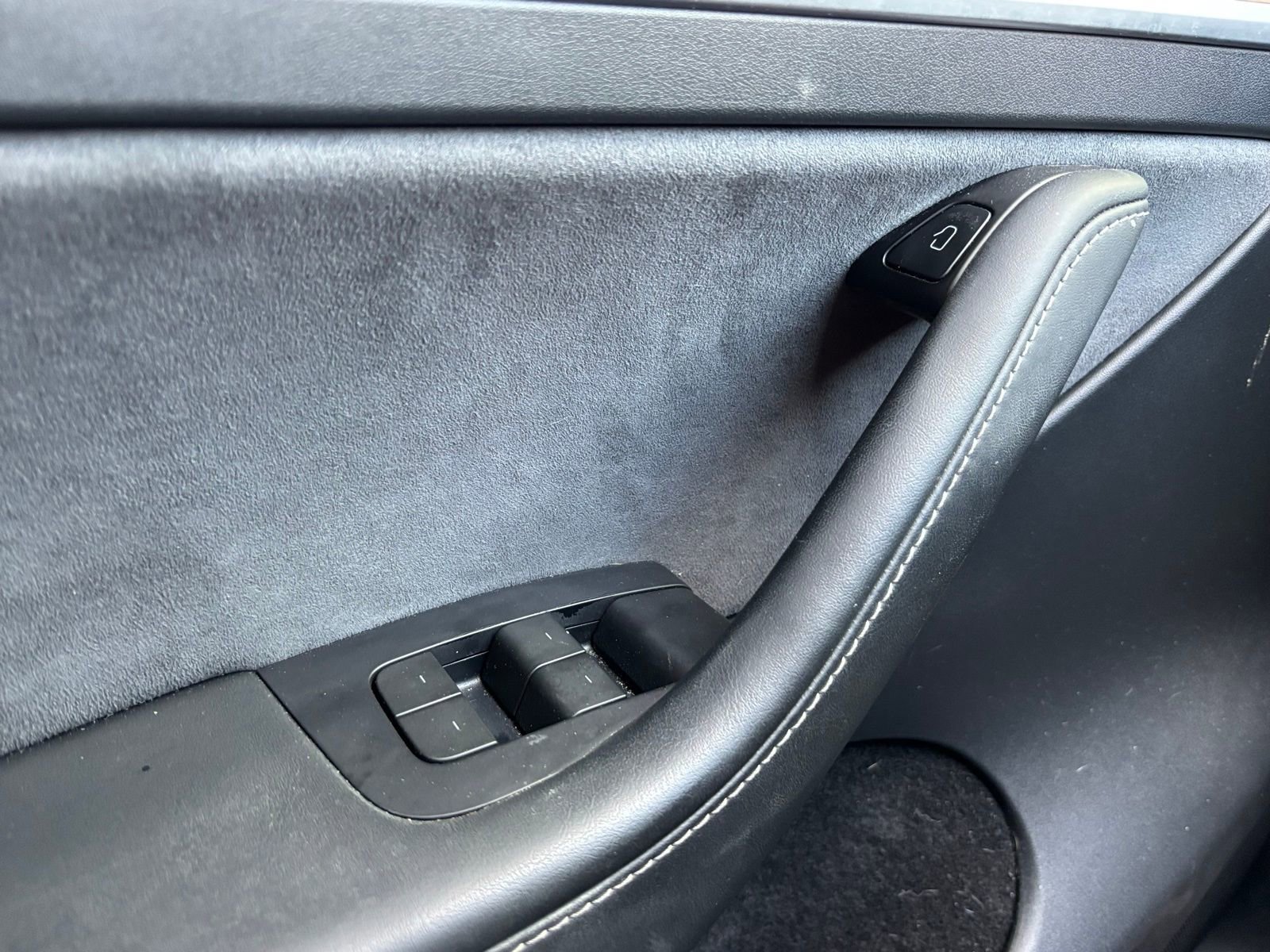 Used 2024 Tesla Model Y Performance AWD/4WD image 5