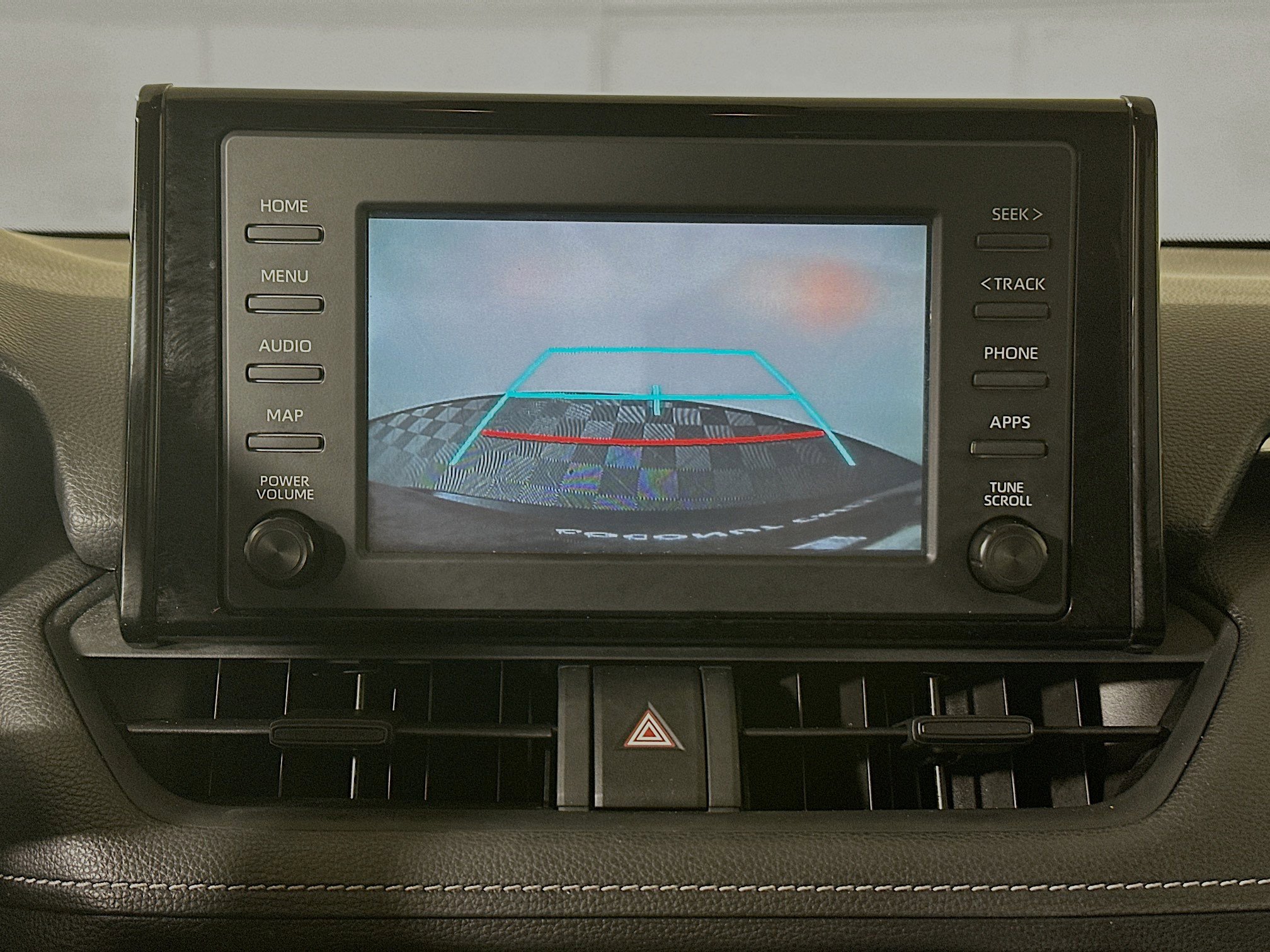 Used 2019 Toyota RAV4 LE FWD image 24