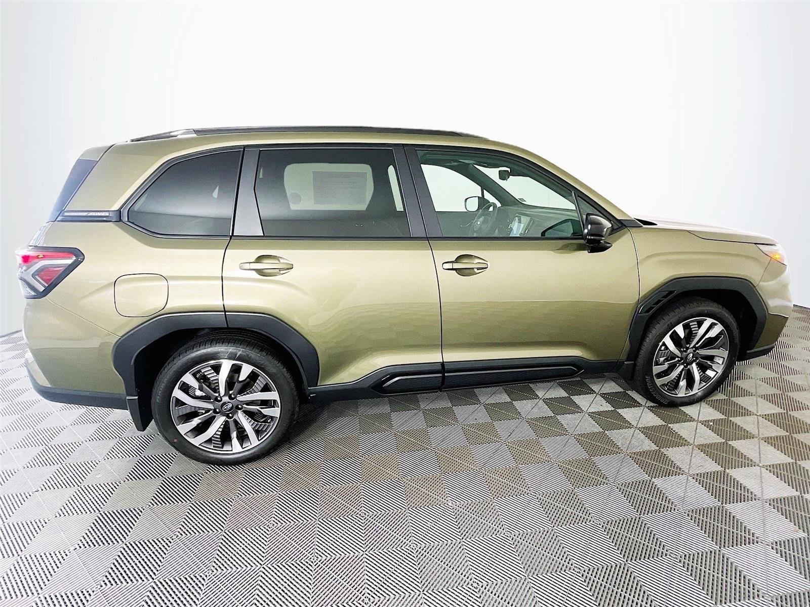 New 2026 Subaru Forester Touring AWD/4WD image 9