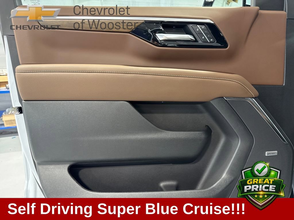New 2026 Chevrolet Suburban High Country AWD/4WD image 32