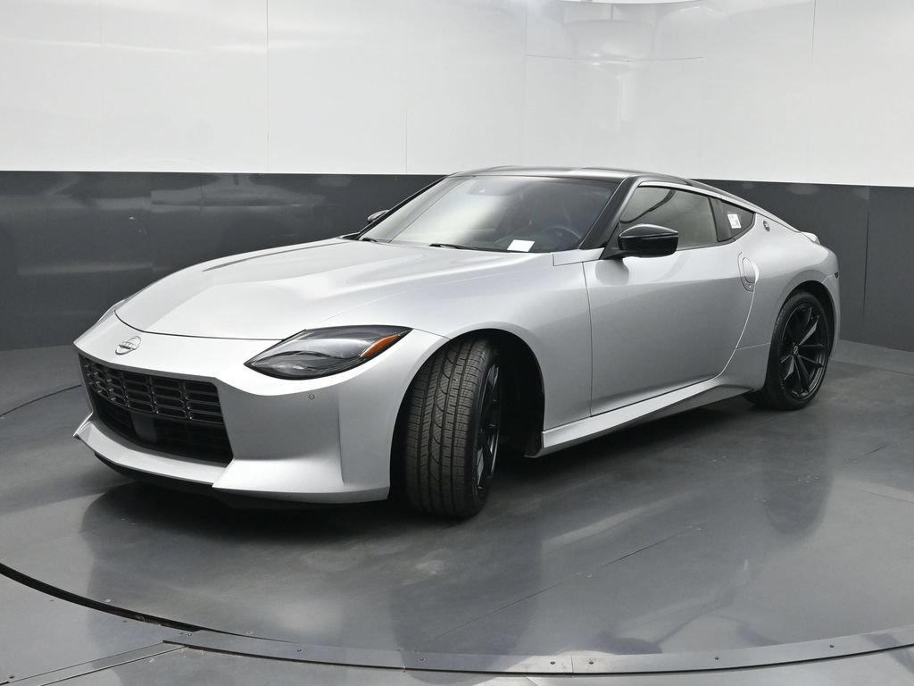 Used 2025 Nissan Z Performance w/ Floor Mat Package RWD image 20