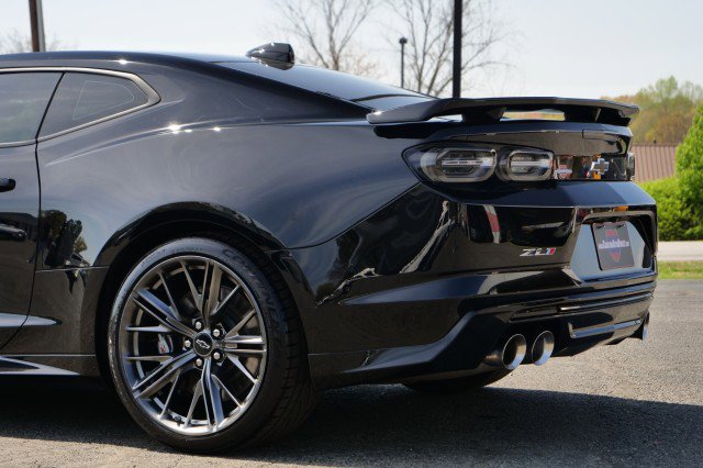 Used 2023 Chevrolet Camaro ZL1 image 15