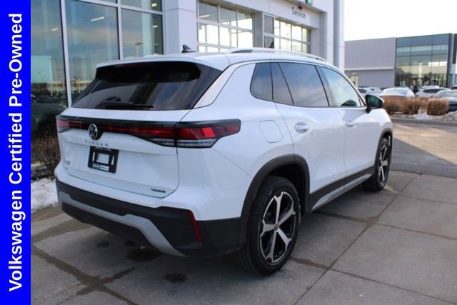Used 2025 Volkswagen Tiguan SE image 6