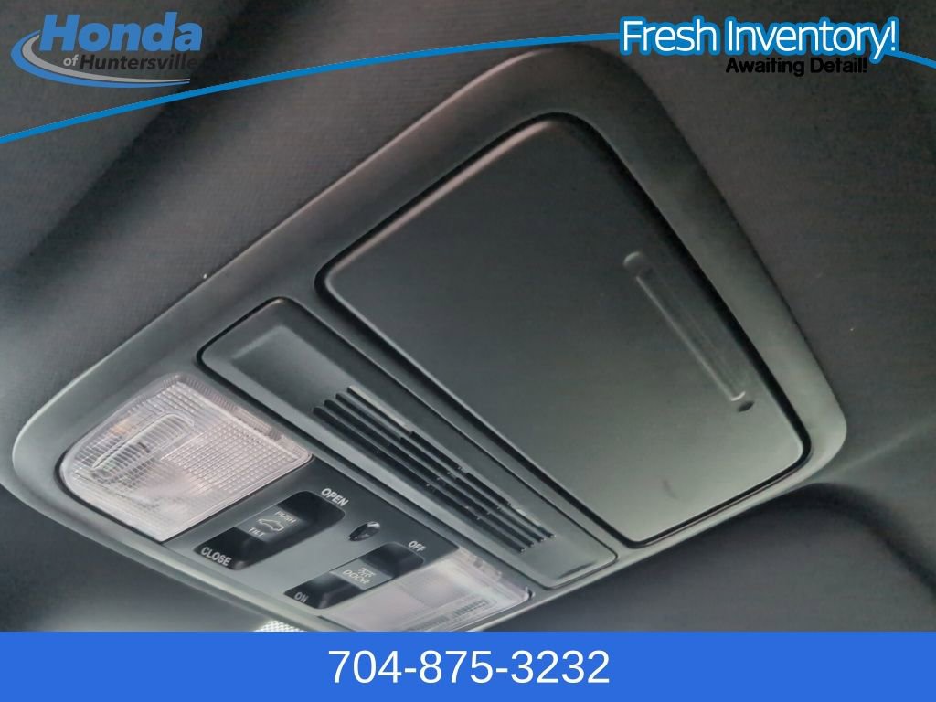 Used 2025 Honda Odyssey Sport-L image 28
