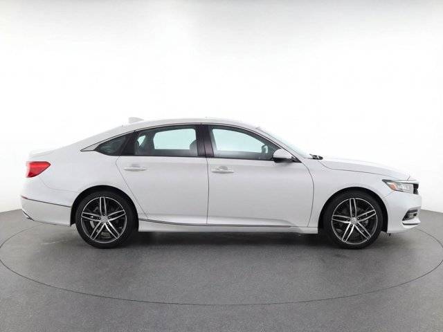 Used 2022 Honda Accord Touring image 8