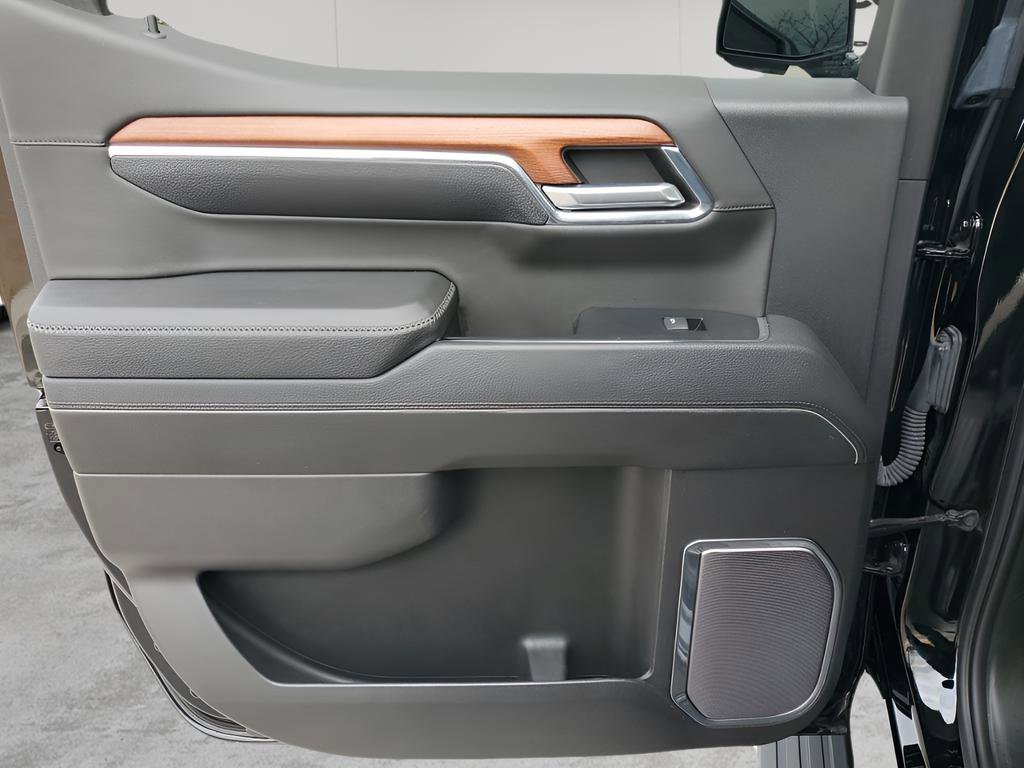 Used 2023 GMC Sierra 1500 Denali w/ Denali Reserve Package image 17