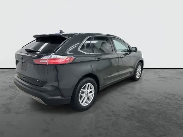 Used 2024 Ford Edge SEL AWD/4WD image 4