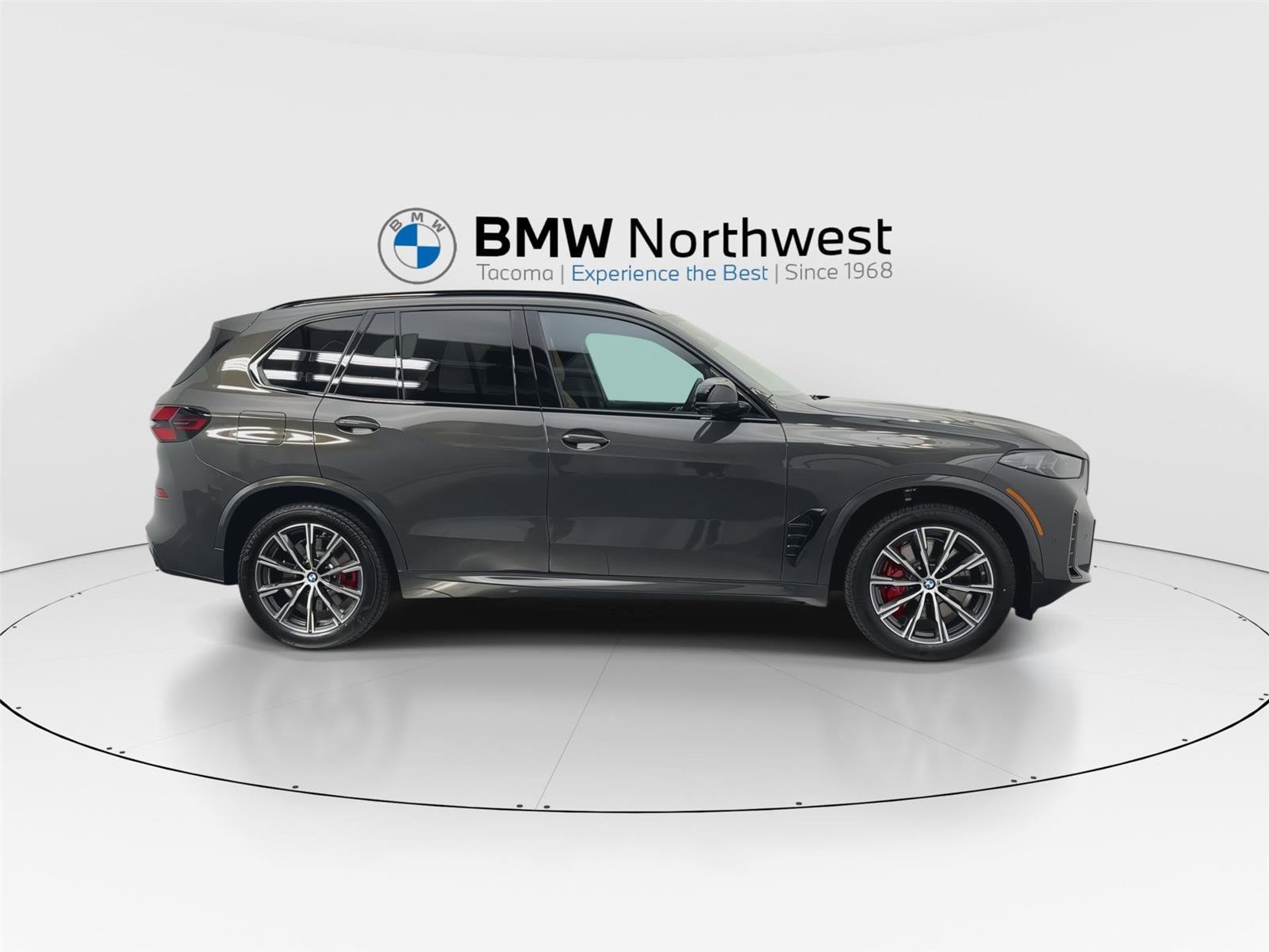New 2026 BMW X5 M60i image 5
