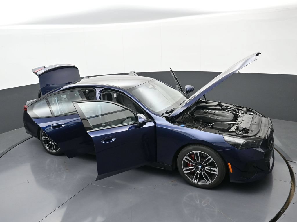 New 2026 BMW 540i xDrive w/ Executive Package AWD/4WD image 38