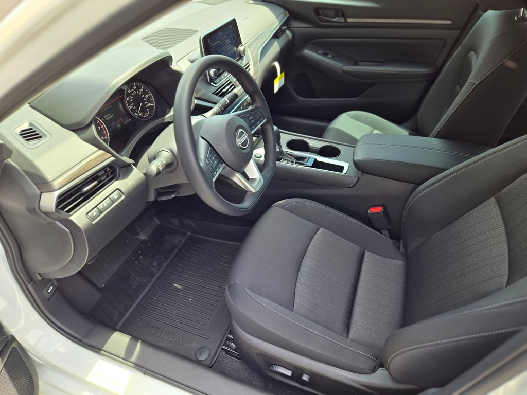 New 2026 Nissan Altima 2.5 SV FWD image 13