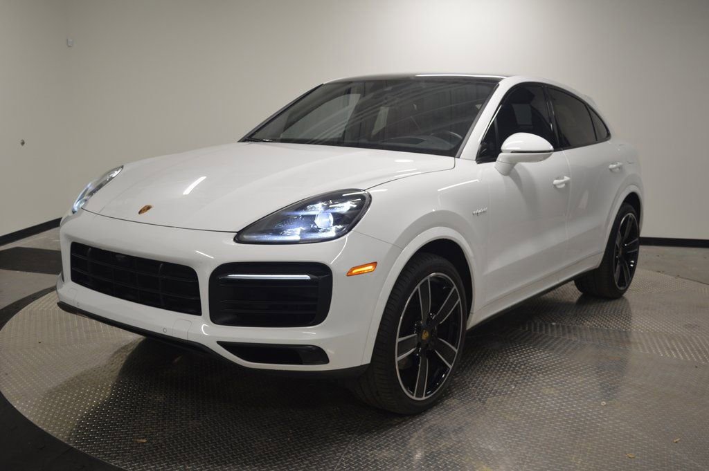 Certified 2023 Porsche Cayenne Platinum Edition