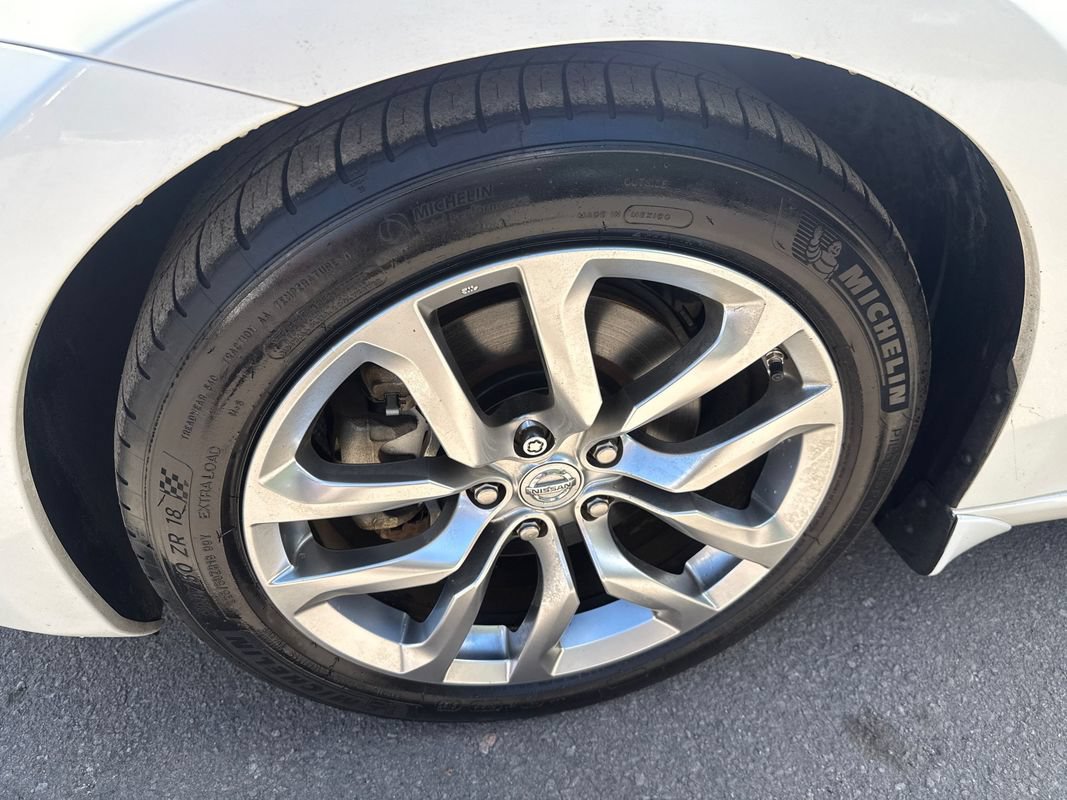 Used 2013 Nissan 370Z Touring RWD image 15