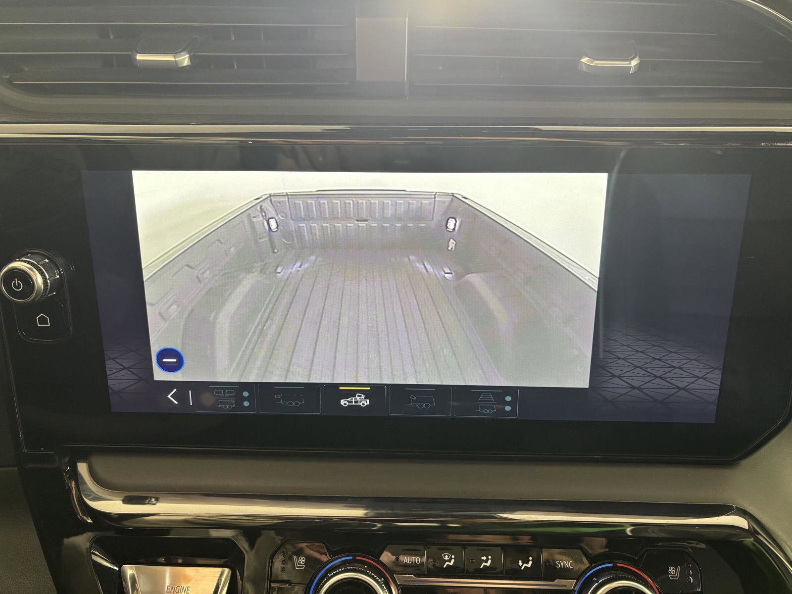 Used 2022 GMC Sierra 1500 AT4X image 56