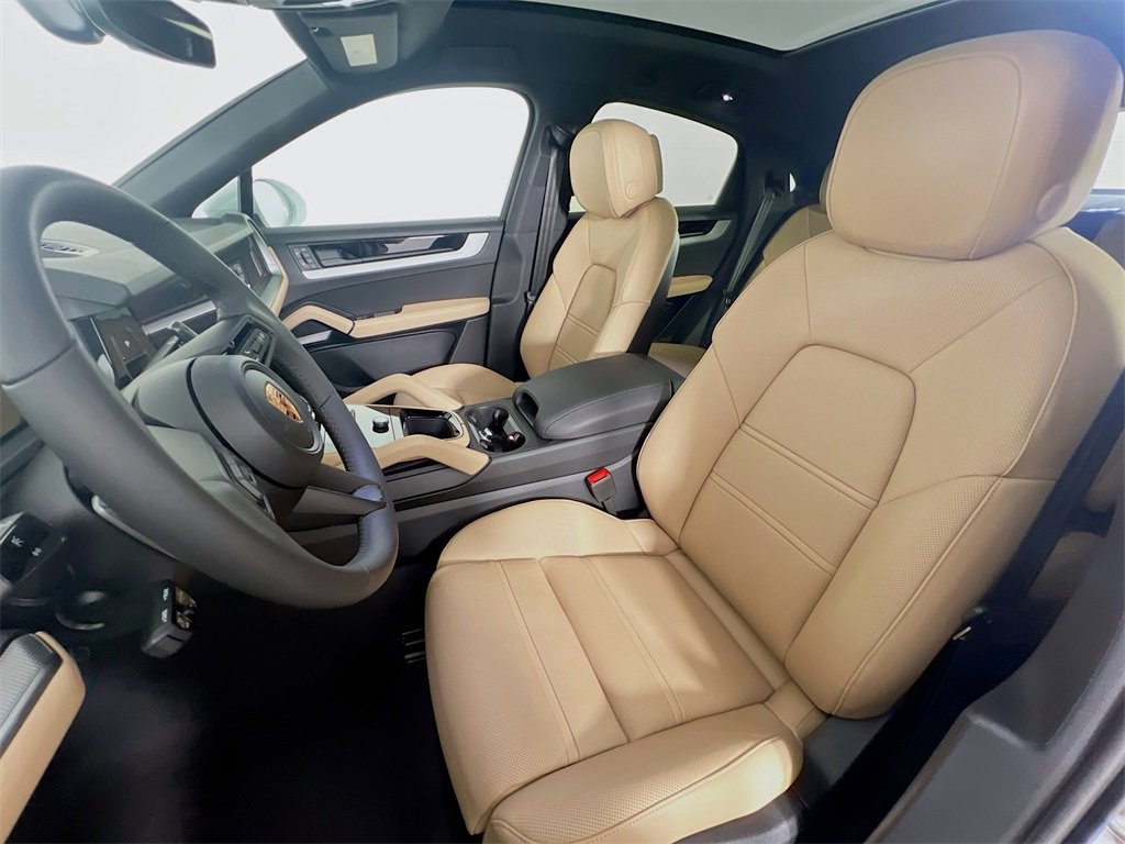 New 2026 Porsche Cayenne E-Hybrid Coupe image 5