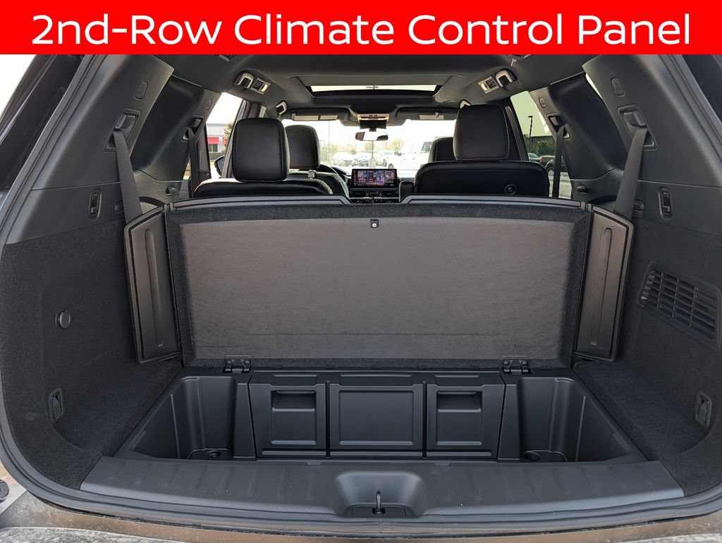 Used 2026 Nissan Pathfinder Rock Creek w/ Rock Creek Premium Package AWD/4WD image 14