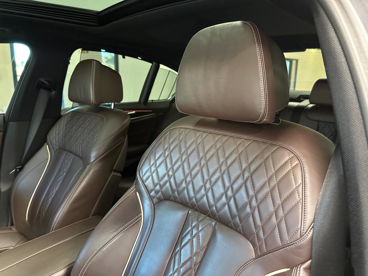 Used 2018 BMW M550i xDrive AWD/4WD image 21