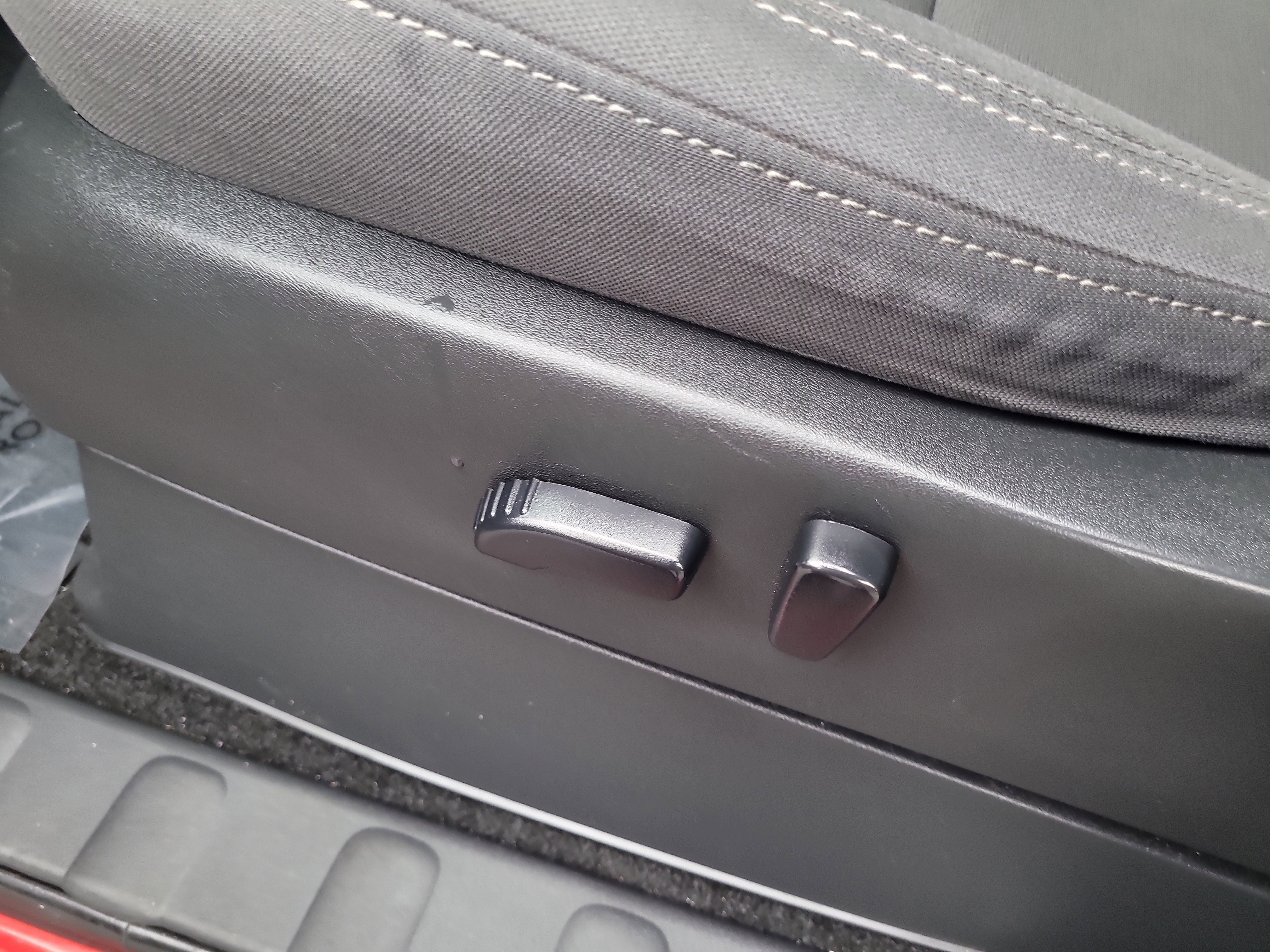 Used 2022 Nissan Frontier SV image 22