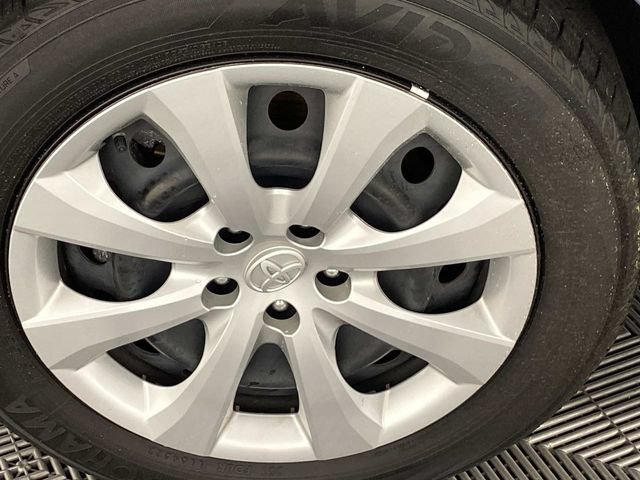 Used 2024 Toyota Corolla LE FWD image 24