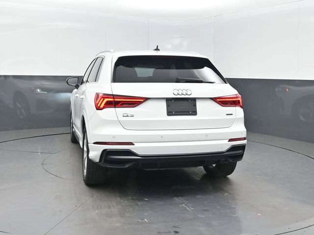 Used 2019 Audi Q3 2.0T Premium Plus w/ Premium Plus Package AWD/4WD image 38