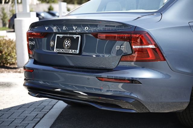 Used 2024 Volvo S60 B5 Core image 9