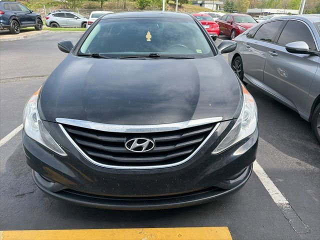 Used 2013 Hyundai Sonata GLS FWD image 2