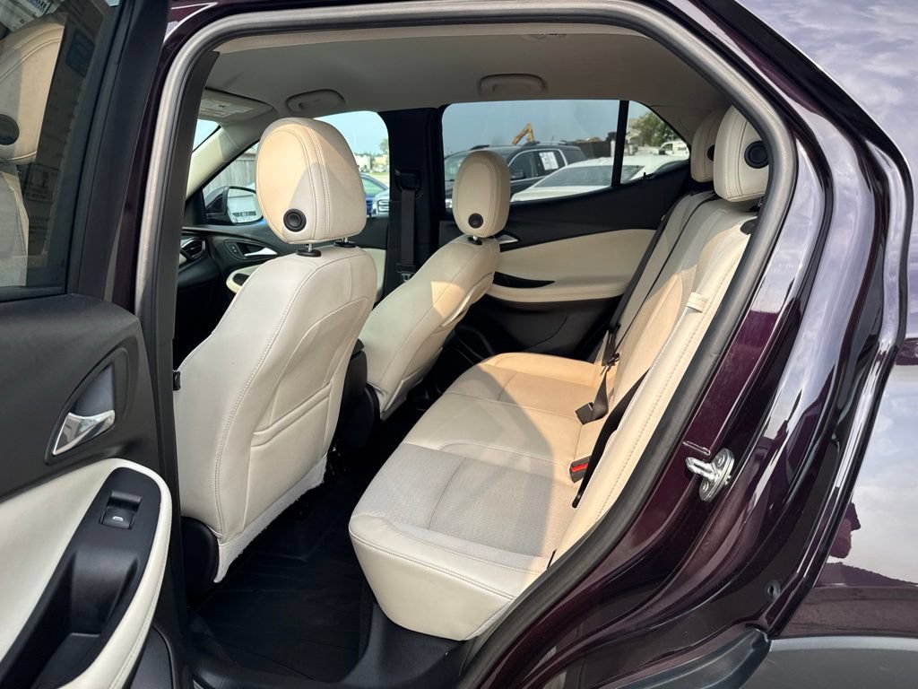 Used 2021 Buick Encore GX Preferred w/ Cold Weather Comfort Package FWD image 30