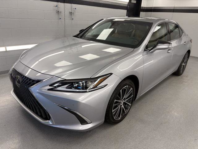 Certified 2024 Lexus ES 300h w/ Premium Package image 1