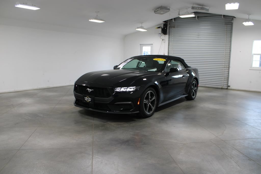 Used 2024 Ford Mustang Premium RWD image 4