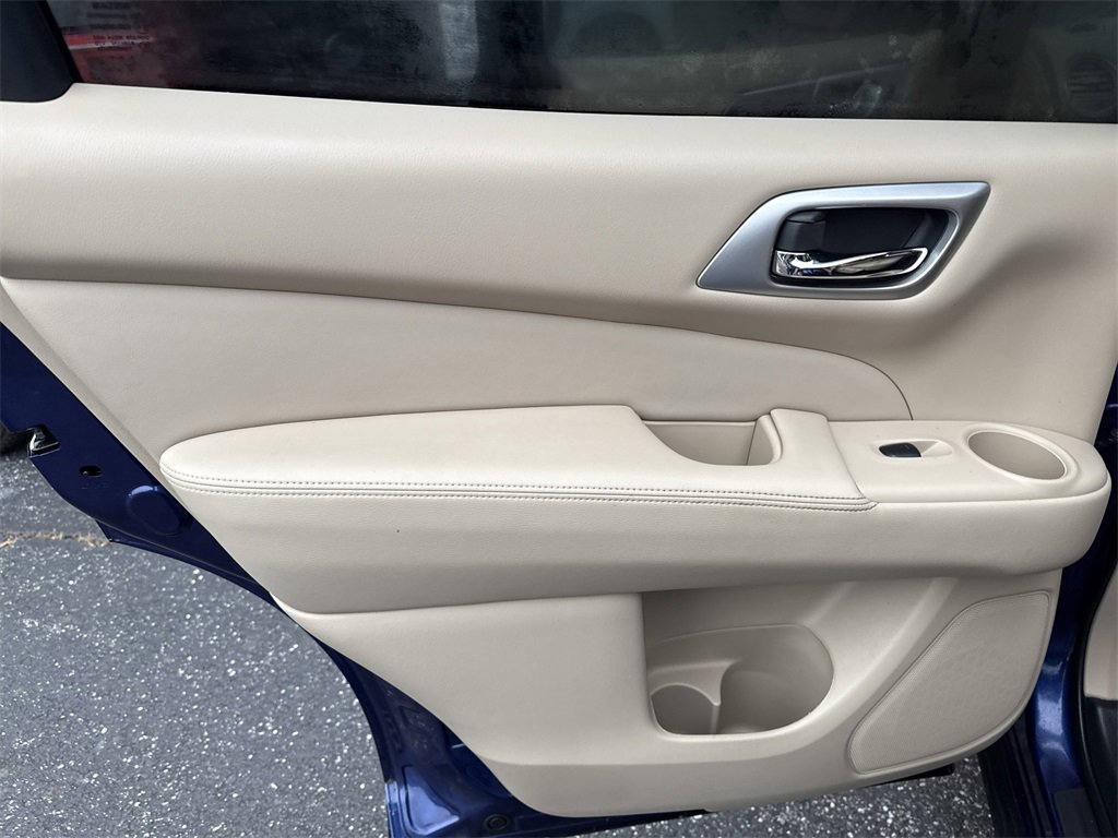 Used 2018 Nissan Pathfinder SL w/ SL Premium Package image 22