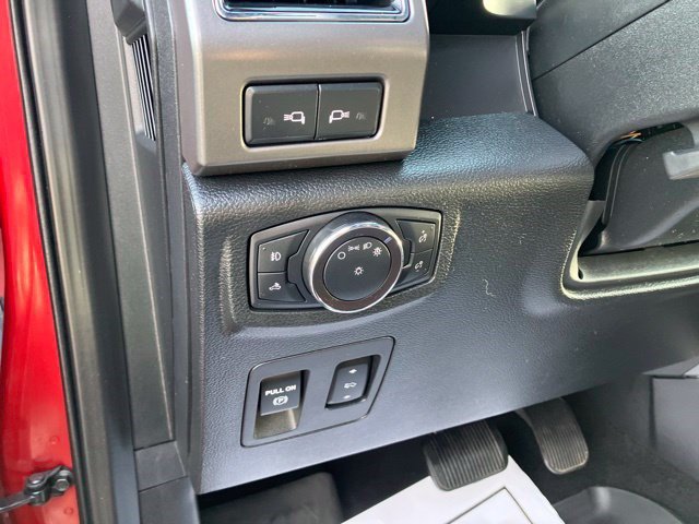 Used 2019 Ford F150 XLT w/ Equipment Group 302A Luxury AWD/4WD image 16