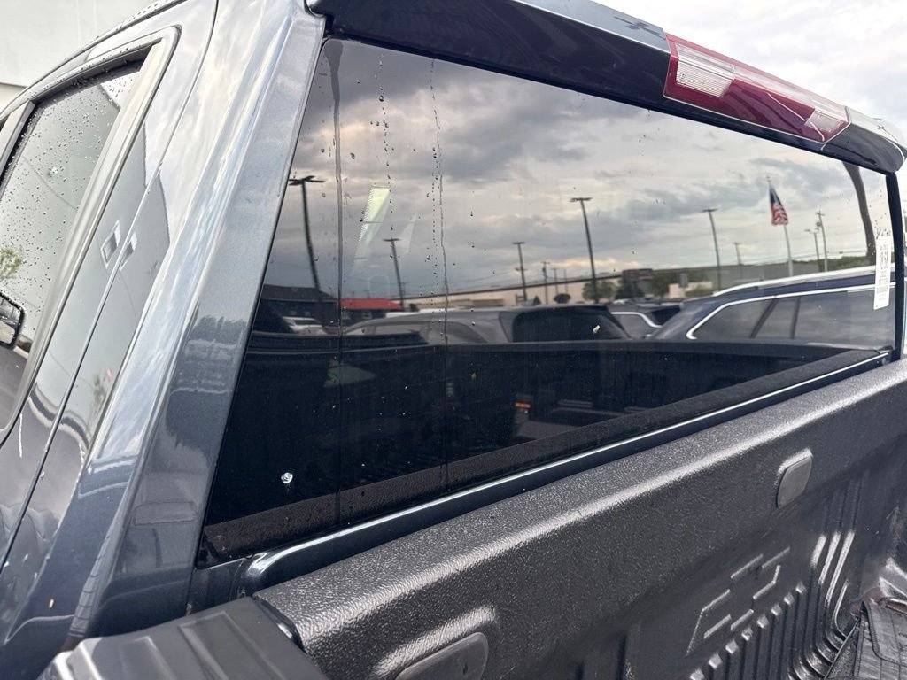 Used 2022 Chevrolet Silverado 1500 LT AWD/4WD image 17