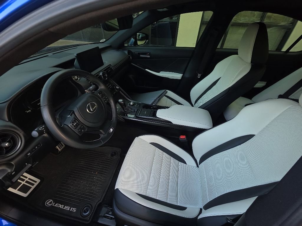 Used 2025 Lexus IS 350 F Sport w/ Accessory Package RWD image 12