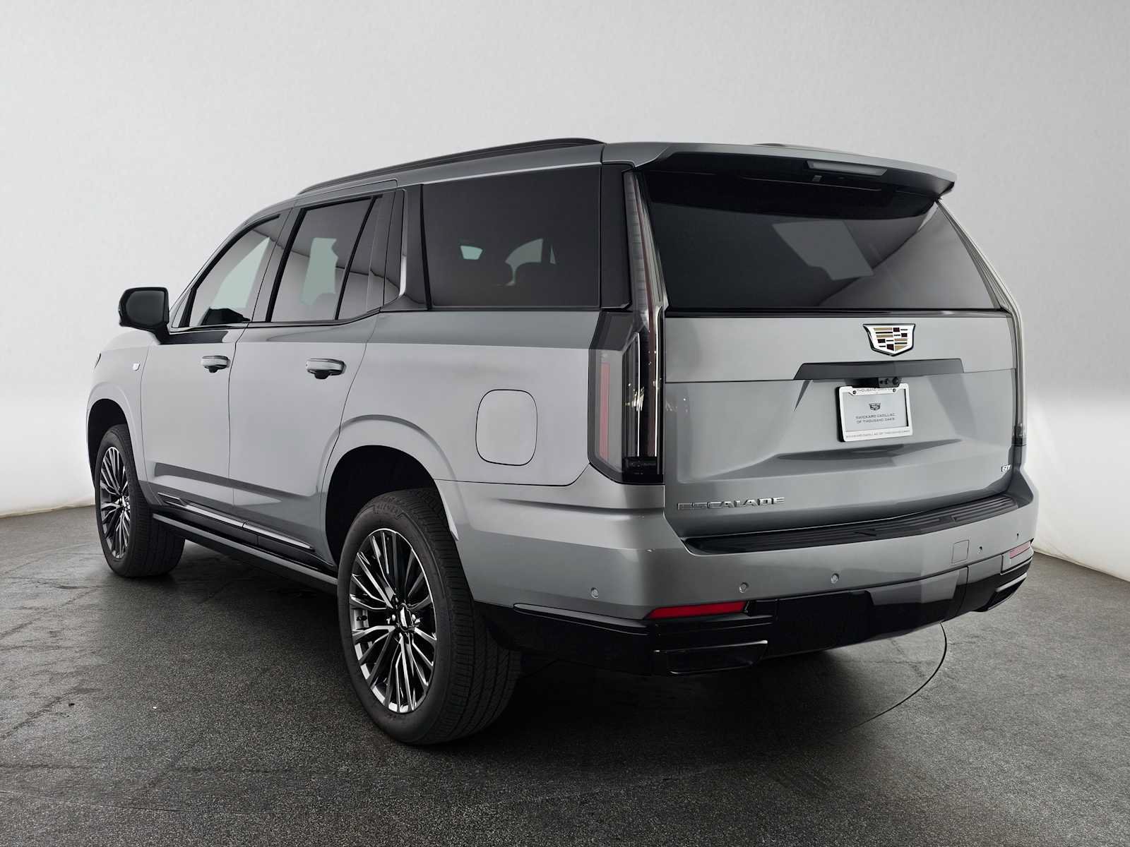 Certified 2025 Cadillac Escalade Sport Platinum w/ LPO, Floor Liner Package AWD/4WD image 5