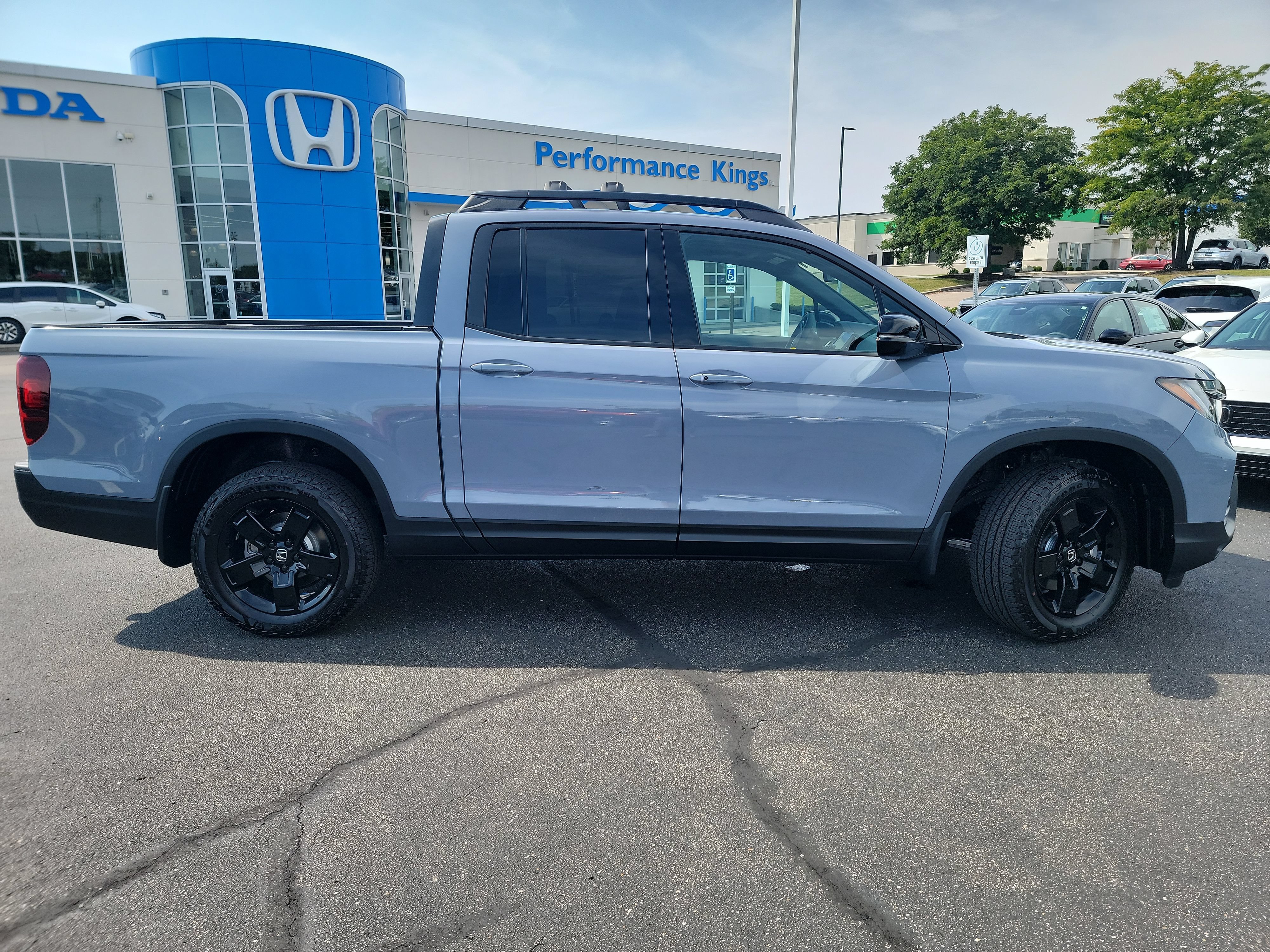 New 2026 Honda Ridgeline Black Edition image 11