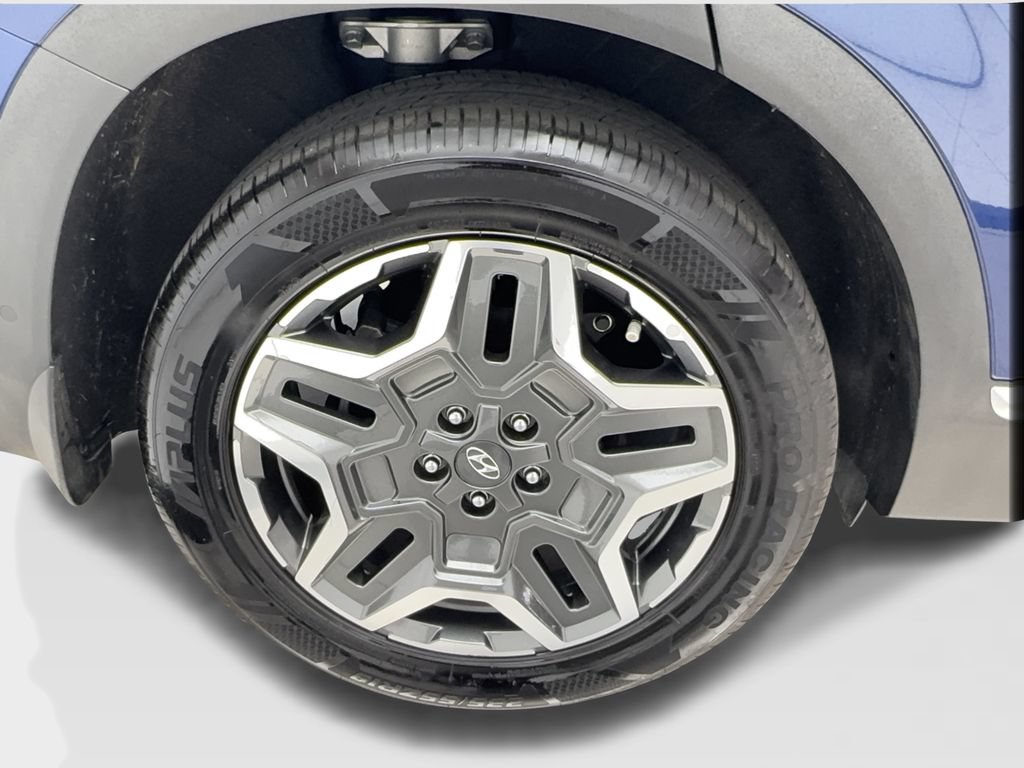 Used 2023 Hyundai Santa Fe Limited FWD image 17