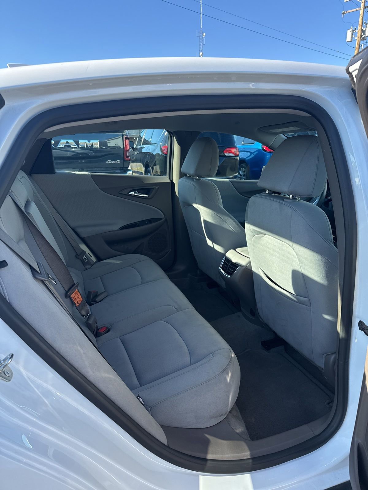 Used 2024 Chevrolet Malibu LT image 15