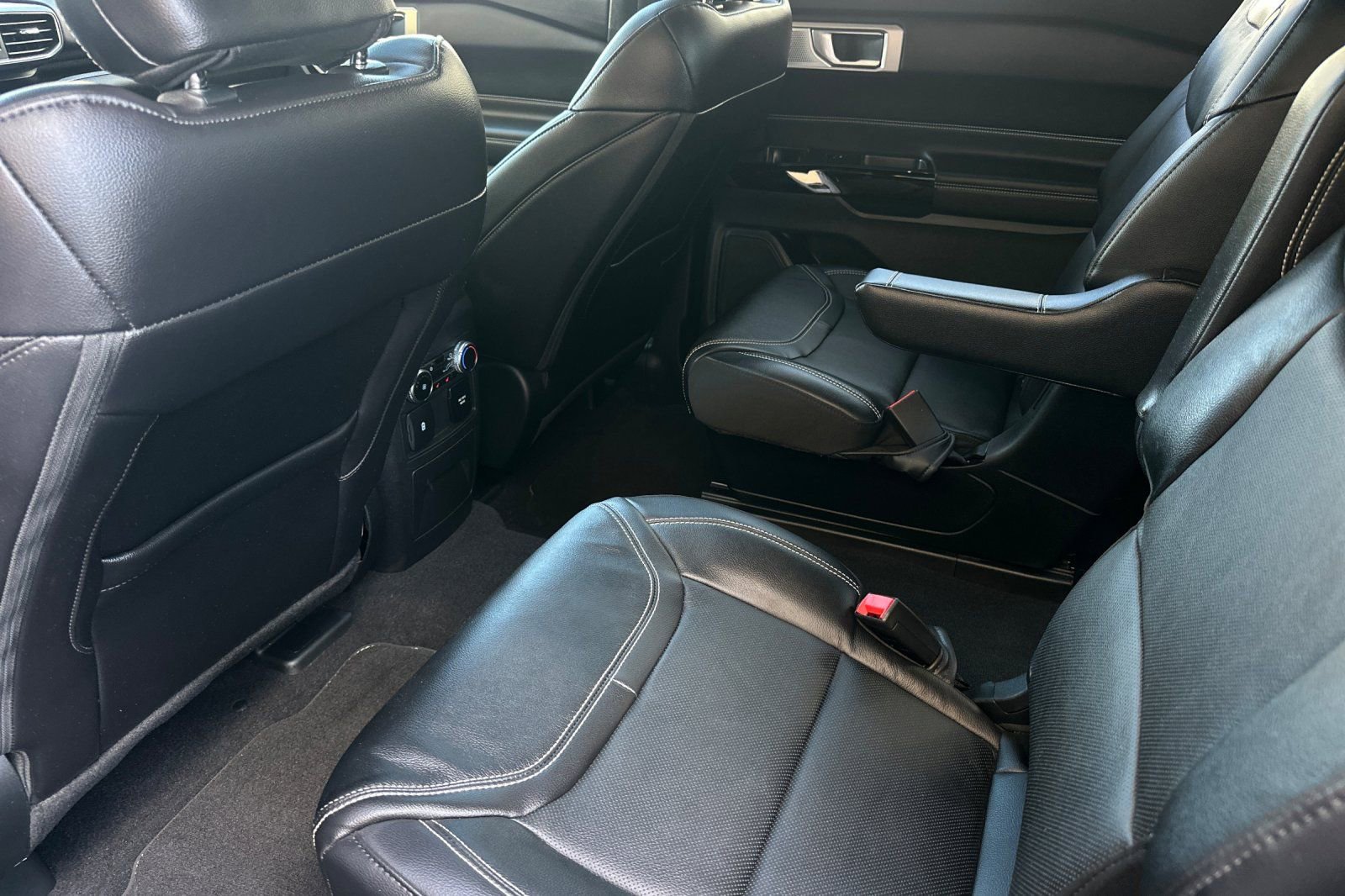 Certified 2024 Ford Explorer ST w/ Equipment Group 401A image 11