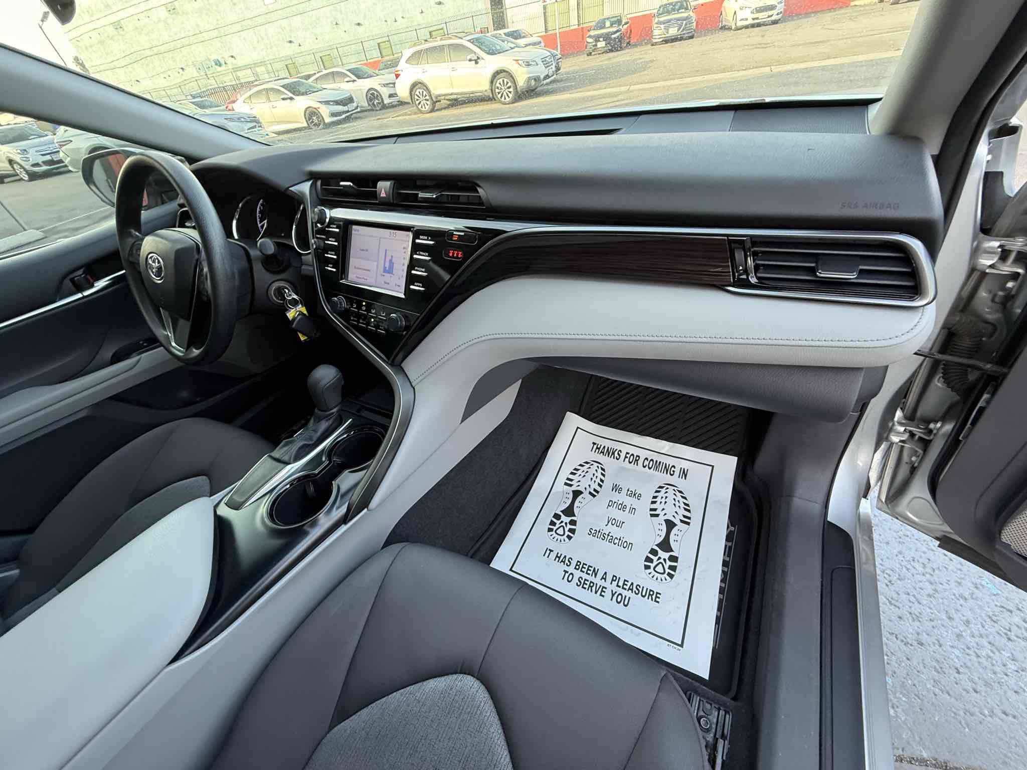 Used 2019 Toyota Camry LE image 39