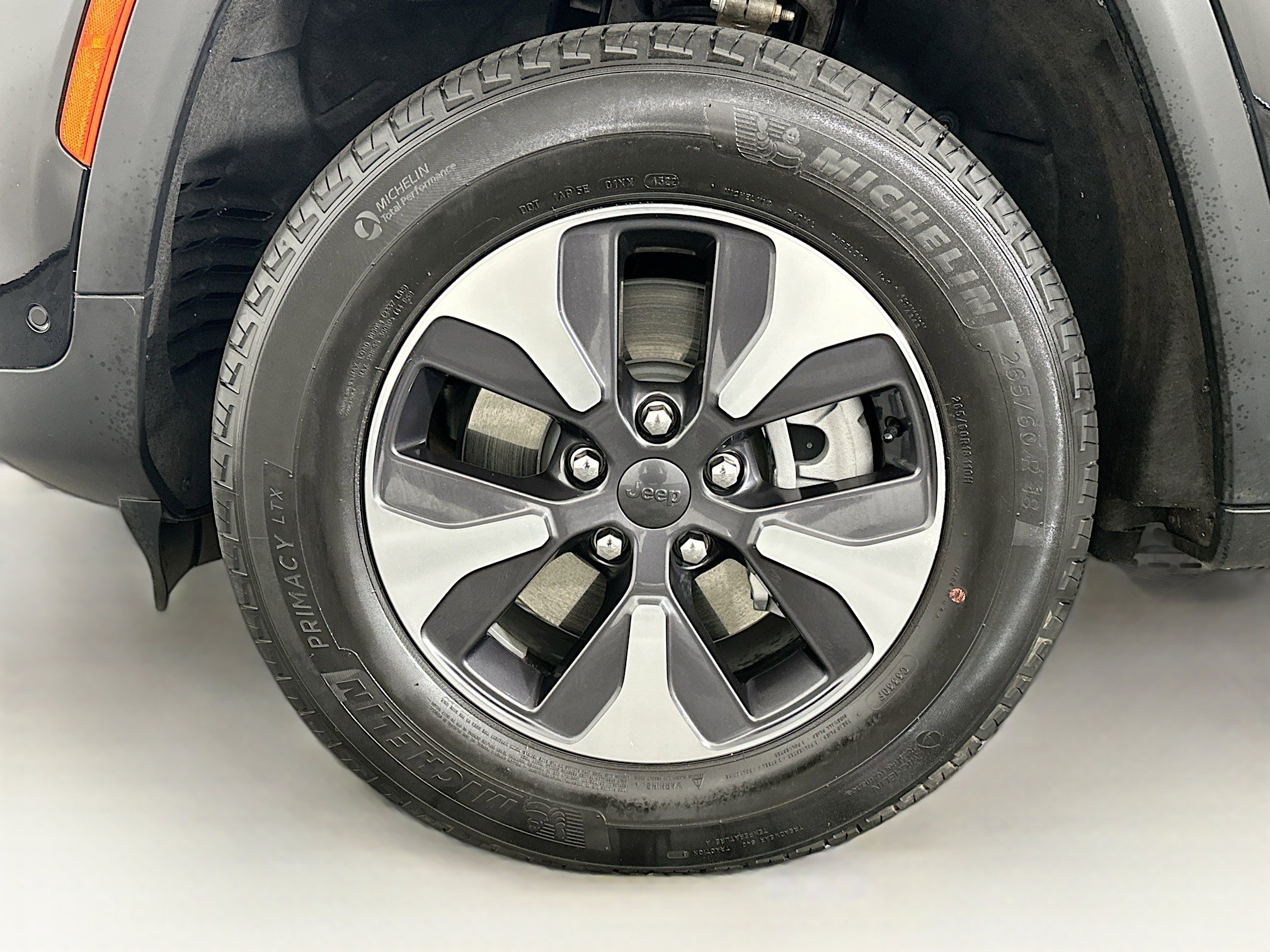 Used 2023 Jeep Grand Cherokee 4WD 4xe w/ Luxury Tech Group II image 11