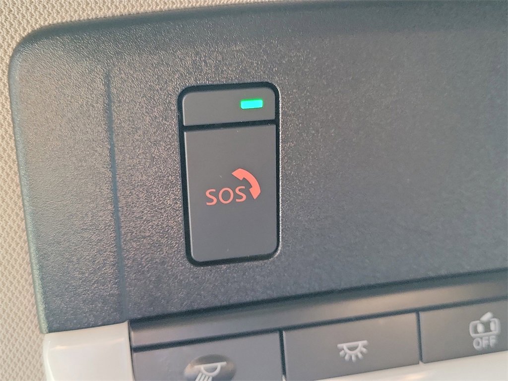 Used 2022 Nissan Pathfinder SV image 14