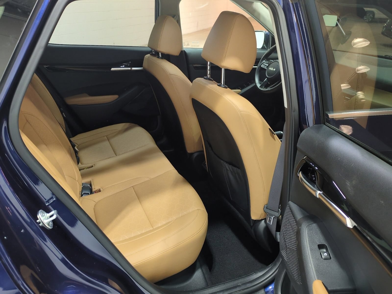 Certified 2024 Kia Seltos EX AWD/4WD image 11