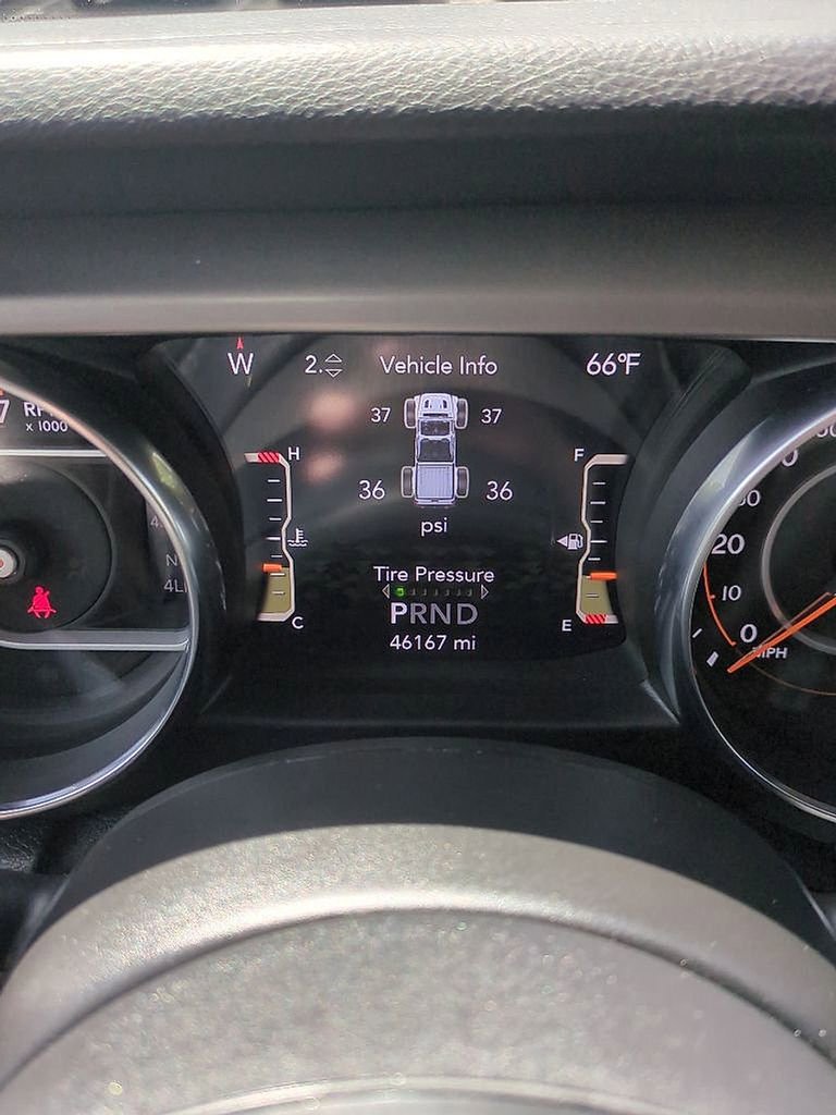 Used 2021 Jeep Gladiator Sport AWD/4WD image 15