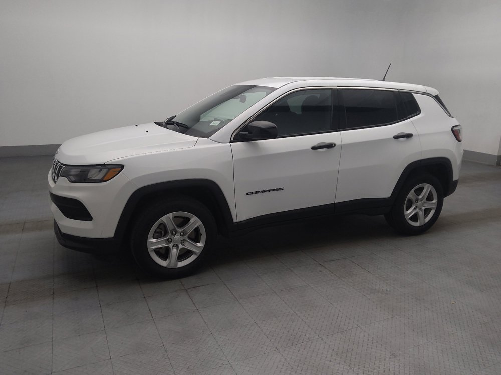 Used 2023 Jeep Compass Sport AWD/4WD image 2