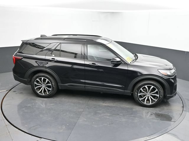 Used 2025 Ford Explorer ST-Line AWD/4WD image 39