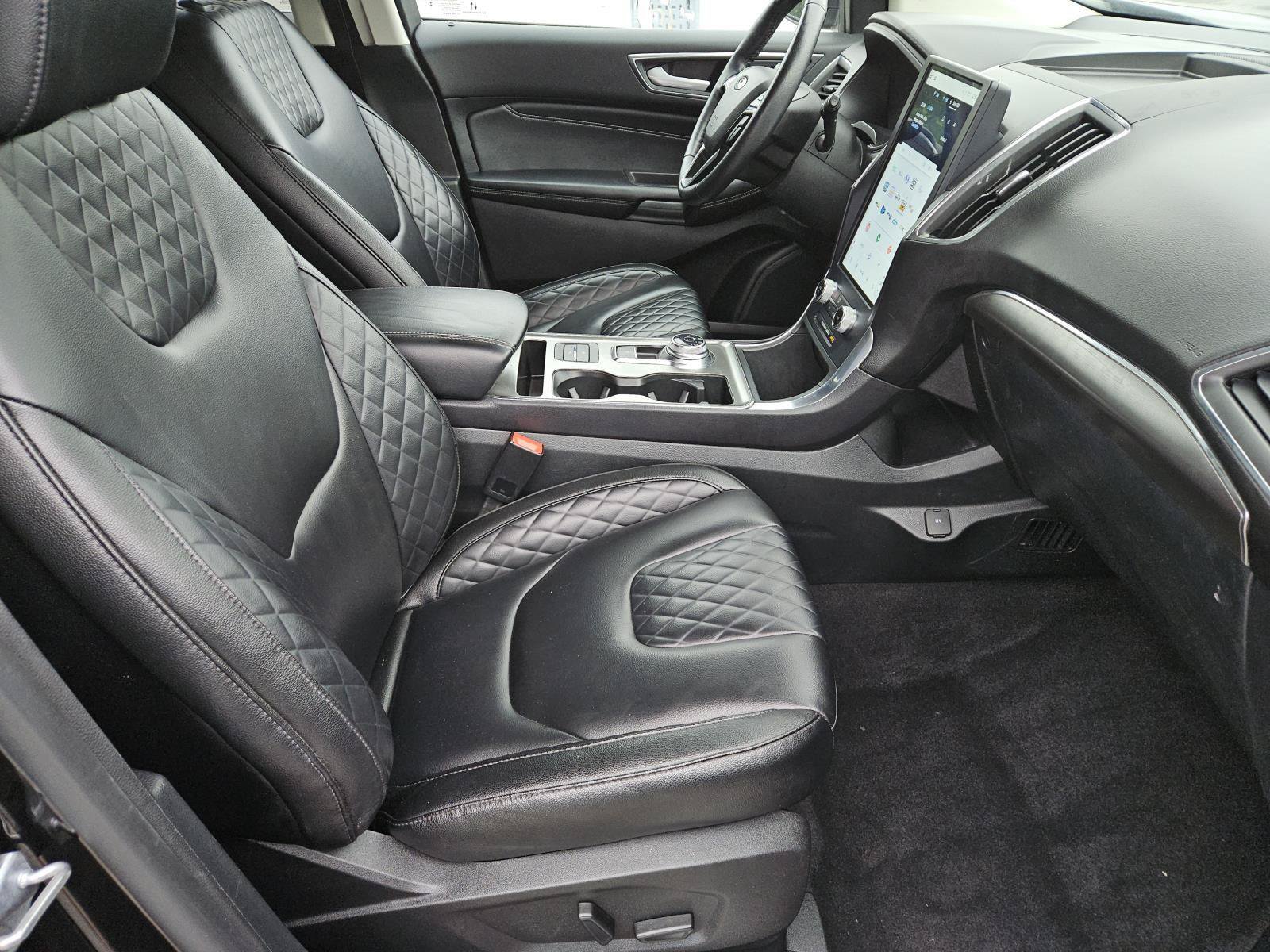 Used 2023 Ford Edge Titanium AWD/4WD image 33