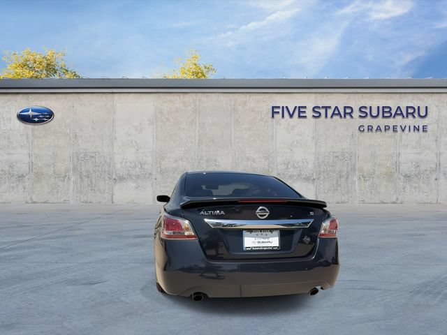 Used 2015 Nissan Altima 2.5 S w/ Sport Value Package FWD image 7