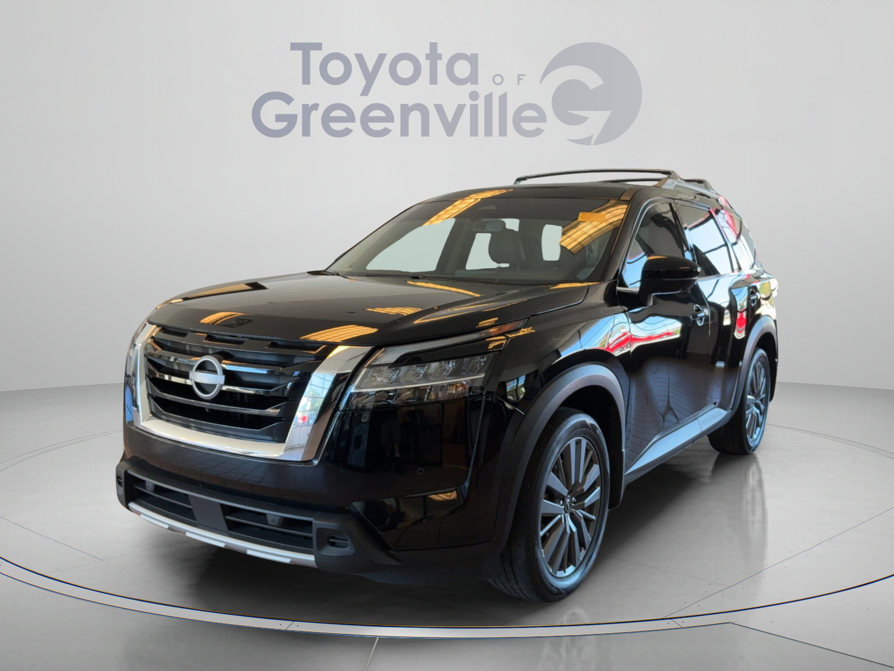 Used 2024 Nissan Pathfinder SL w/ SL Premium Package