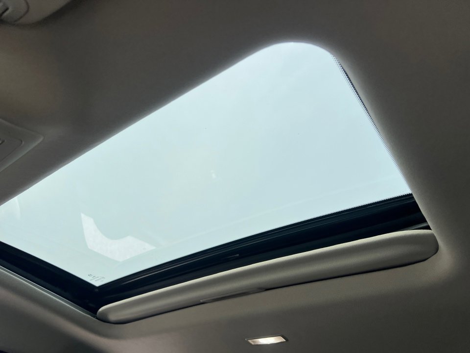 Certified 2025 MAZDA CX-30 AWD 2.5 S w/ Premium Package image 21