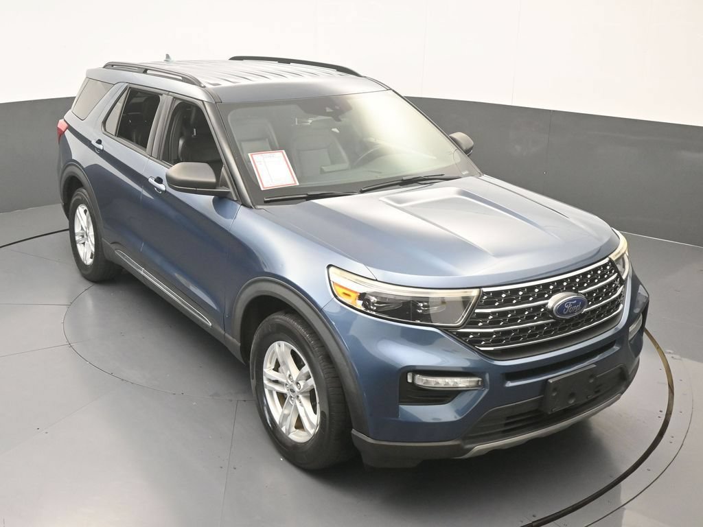 Used 2020 Ford Explorer XLT w/ Equipment Group 202A AWD/4WD image 52