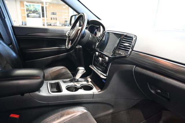 Used 2021 Jeep Grand Cherokee Laredo X image 13